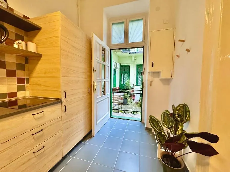 Appartamento Almassy Residence-Modern Studio Budapest